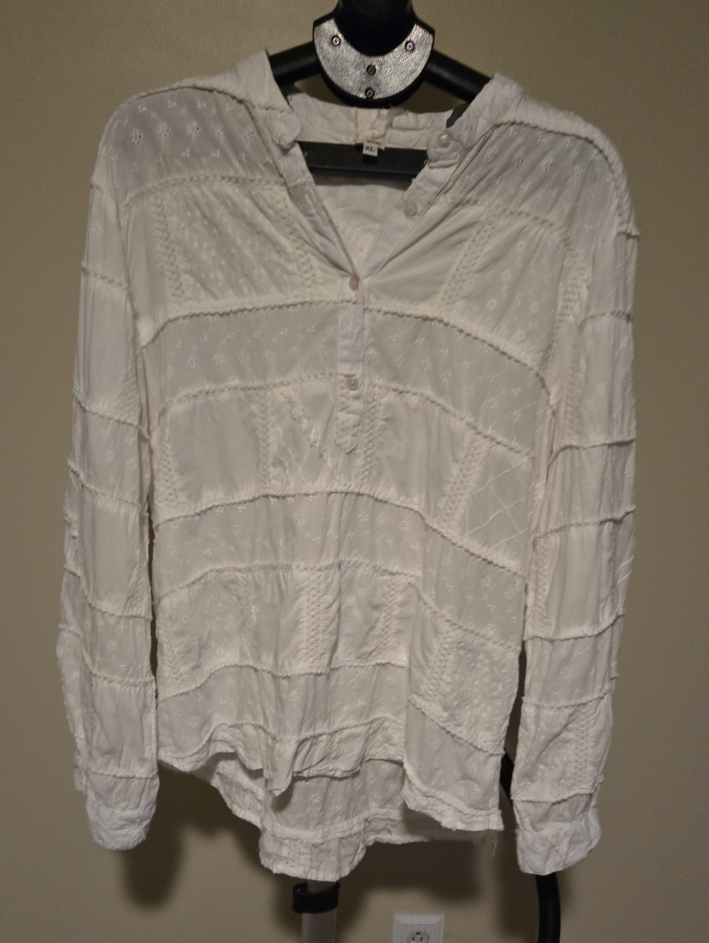 ivy jane White Long-Sleeve Textured Henley Top